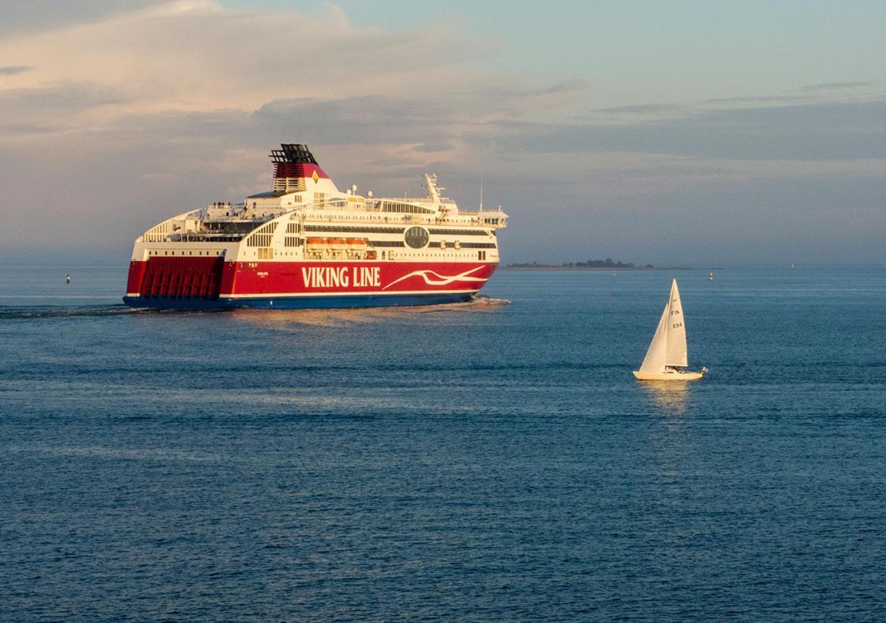 Viking Line Ferry Viking Xprs - Night Cruise From Helsinki 호텔 외부 사진